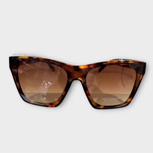NWT Vince Camuto Tortoise Shell Sunglasses